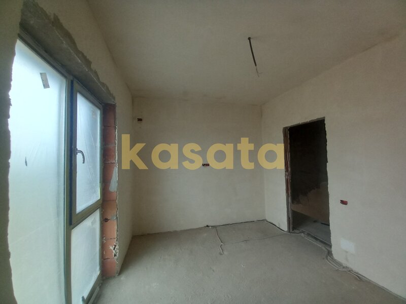 Bragadiru, curte, zona linistita, casa in duplex, 4 camere,